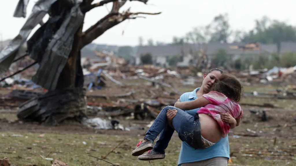 Tornáda a bouře na jihu USA