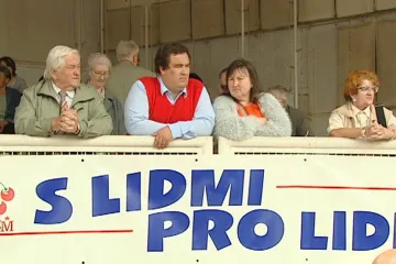 Radikální komunisté uvažují o znárodňování a lidové demokracii