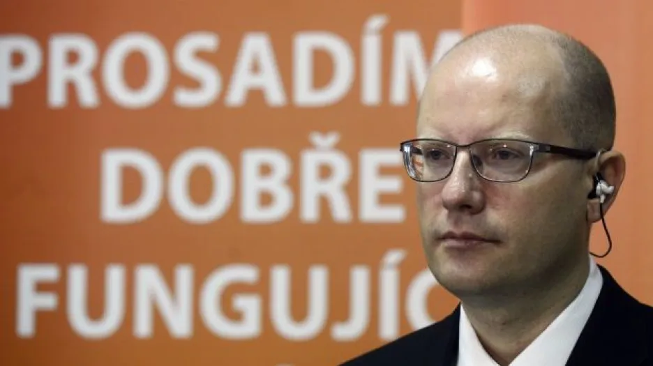 Události: Schůzka Sobotky se Zemanem a vyjednávání o vládě