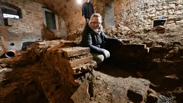 Archeoložky objevily v Rymicích pozůstatky historického jezuitského pivovaru