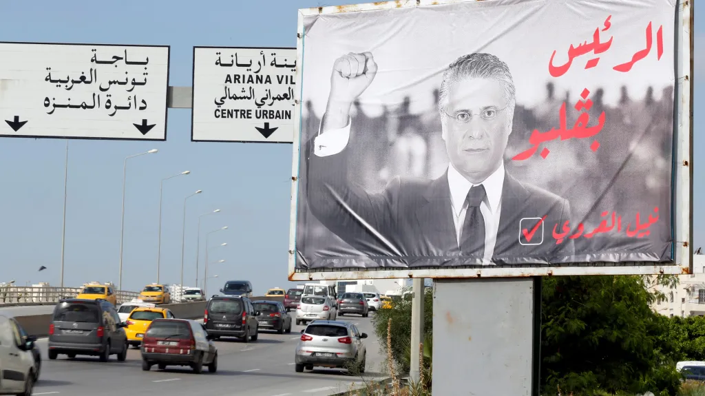 Tuniská předvolební kampaň (na snímku Nabíl Karúí)