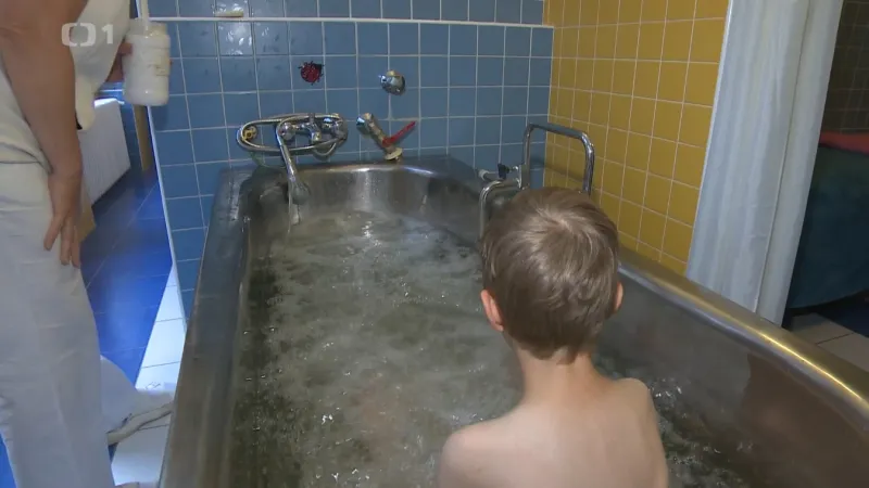 Léčba dětských pacientů v léčebně Mánes