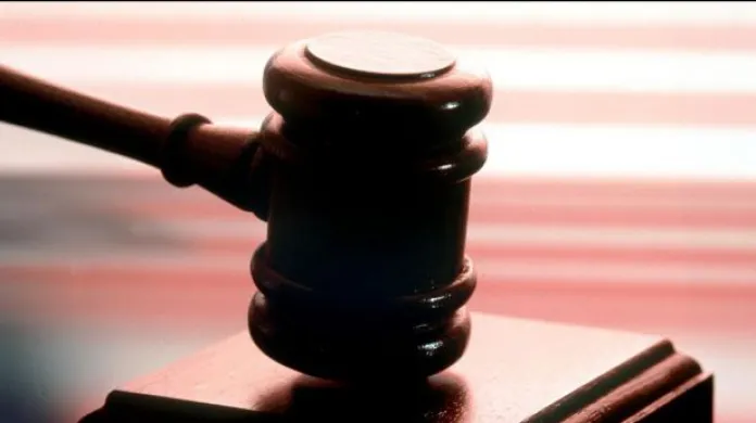 Soud potvrdil třetího arbitra v kauze Diag Human