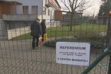 Referenda ve stínu duelu Zeman – Drahoš netáhla. Ve Vinoři i České Lípě přišlo málo lidí