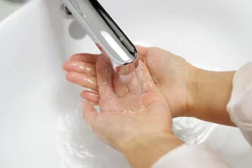 Nakažených žloutenkou typu A přibývá. Ochrání důsledná hygiena a očkování