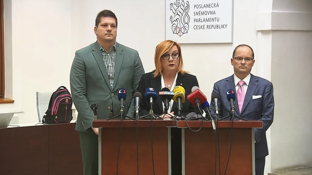 ANO, SPD a Motoristé po rozpočtovém výboru