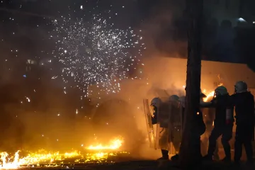 Protikorupční protesty v Albánii vyústily ve střet s policií