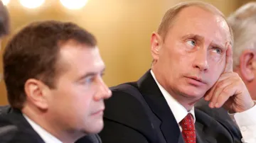Dmitrij Medvěděv a Vladimir Putin