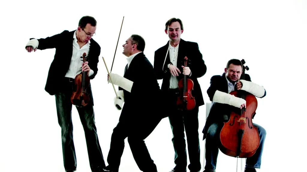 MozART GROUP