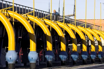 Gazprom zastavil dodávky plynu do Polska a Bulharska. Porušil smlouvu, EU odpoví společně, reaguje Brusel