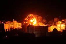Izrael v reakci na vypálené rakety znovu udeřil v Gaze. Odveta nesouvisí s volbami, tvrdí Netanjahu