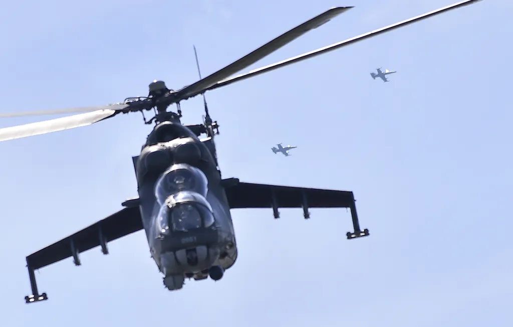 Nácvik útoku bitevního vrtulníku Mil Mi-24/35