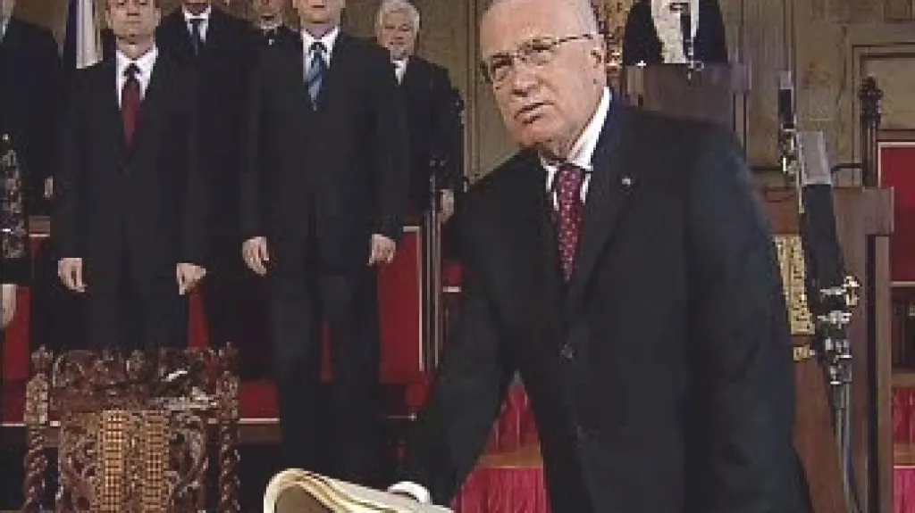 Václav Klaus skládá prezidentský slib