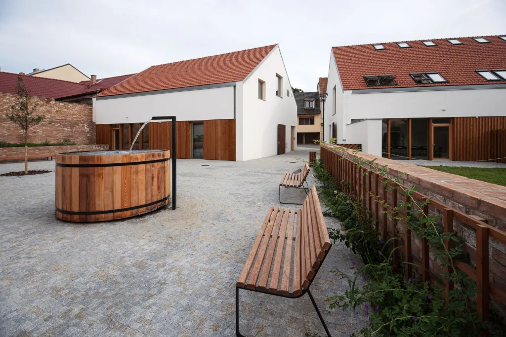 Komunitní centrum Židlochovice (JURA ET CONSORTES)