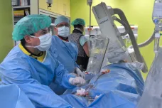 Brněnští lékaři operovali srdce bez uspání pacienta