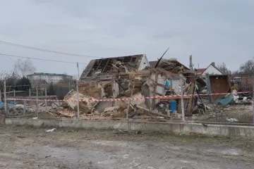 Ruské útoky zabily pár v rodinném domě. Zasáhly i psí útulek