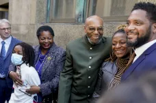 Soud v New Yorku zprostil viny dva muže odsouzené za vraždu aktivisty Malcolma X