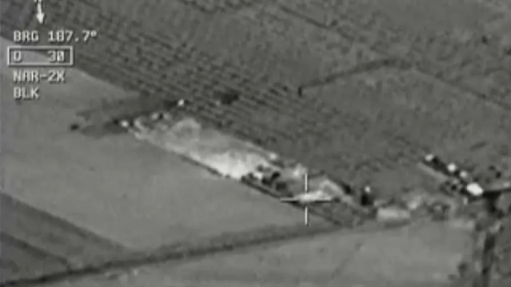 Turecké letectvo bombarduje pozice IS v Sýrii