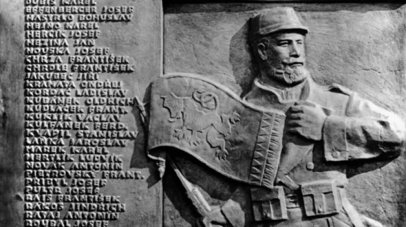 Zavadil: Legionáři v Paříži vzpomenou rotu Nazdar