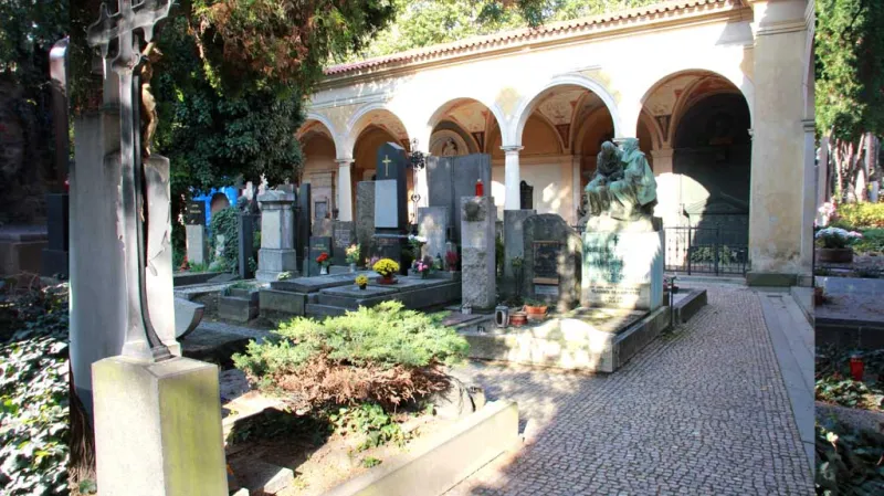 Vyšehradský hřbitov