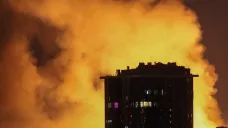 Výbuch dronu ozářil oblohu nad Kyjevem během ruského útoku