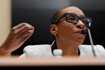 Rektorka Harvardu Gayová rezignovala. Čelila nařčení z plagiátorství i kritice za slyšení o antisemitismu