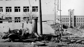Škody po náletech v roce 1945