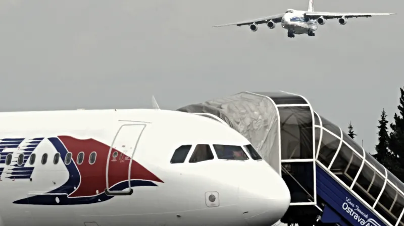 Antonov An-124-100 Ruslan v Ostravě