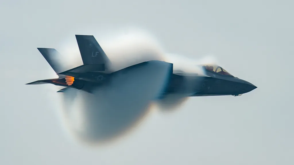 Bojový letoun F-35