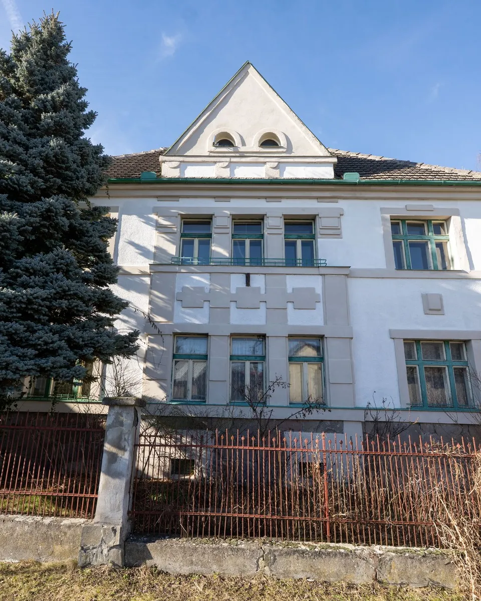 Obce raději kupují zchátralé nemovitosti, obávají se vzniku problémových ubytoven