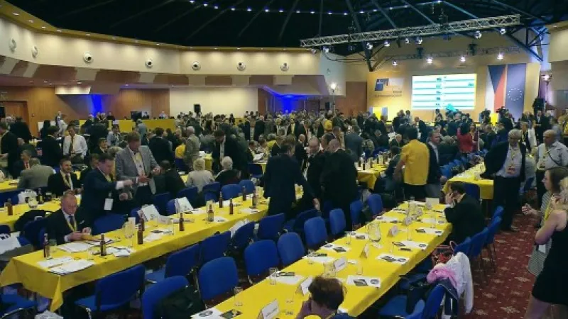 V sále už je vše nachystané