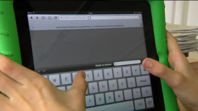 Vychází první číslo tabletového týdeníku Dotyk