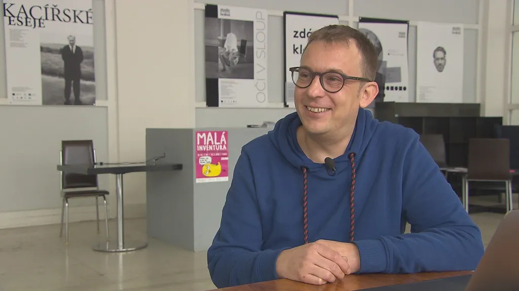 Michal Kaderka učí mediální výchovu na pražském Gymnáziu Na Zatlance