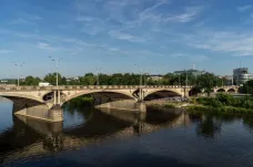 Bourání Hlávkova mostu v Praze není nutné, ukázala diagnóza. Výjimkou je část u Vltavské