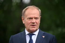 Tusk obvinil ruské hackery z útoku na weby vládních stran