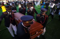 Haiťané se rozloučili se zavražděným prezidentem. Pohřbu předcházely protesty