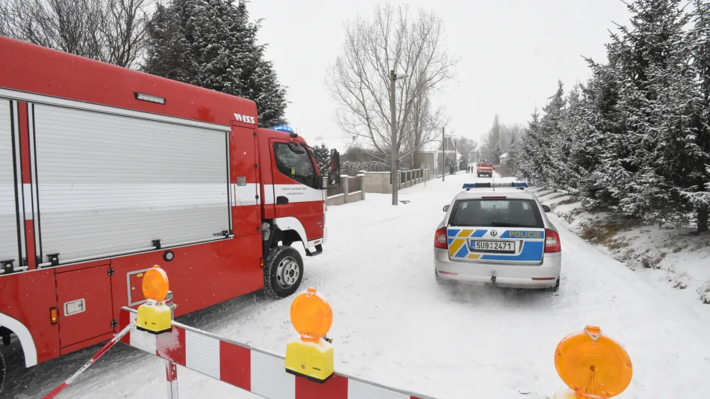 Hasiči a policisté v Bílencích