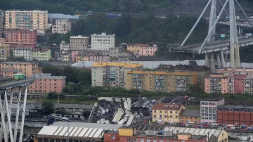 Zřícení mostu v Janově
