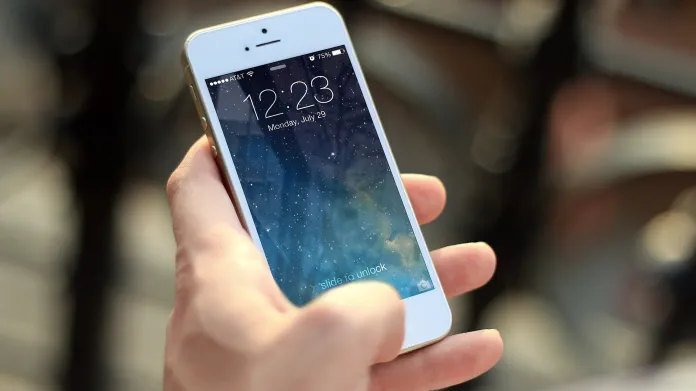 iPhone – ilustrační foto