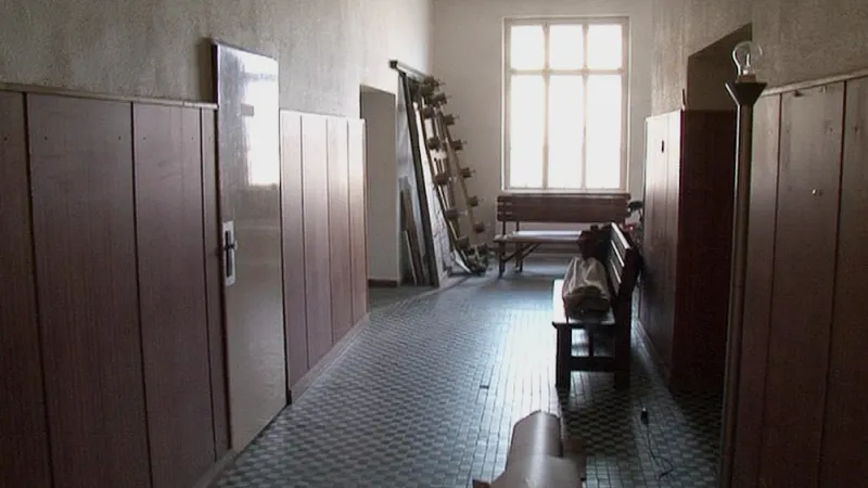 Chátrající slavkovský "kulturák"