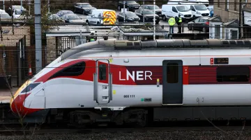 Vlak společnosti London North Eastern Railway, ve kterém došlo k útoku