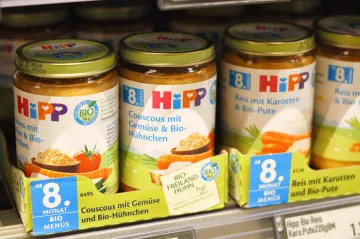 Otrávených balení s dětskou výživou by mohlo být podle médií až dvanáct