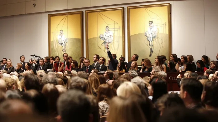 Aukční síň Christie's během rekordní dražby obrazů Francise Bacona