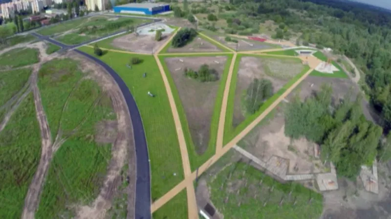 Odpočinková zóna na místě bývalého cvičiště v Českých Budějovicích