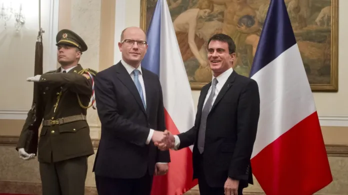 Bohuslav Sobotka se setkal se svým francouzským protějškem Manuelem Vallsem