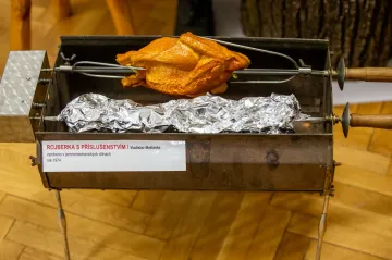 Pronést díly, složit doma. Muzeum vystavuje načerno vyrobené vychytávky ze Třineckých železáren