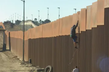 USA hlásí velké počty migrantů. Arizona a Texas posílají běžence do Washingtonu a New Yorku