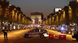 Speciální vysílání ČT24 k útoku na pařížské třídě Champs-Élysées