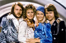 K výhře v Eurovizi může pomoct zpívat anglicky o lásce, jódlovat a být žena