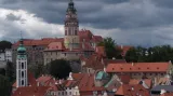 Město Český Krumlov si uchovalo původní urbanistickou strukturu a je pozoruhodné velkým množstvím dochovaných pozdně gotických, renesančních a barokních měšťanských domů.